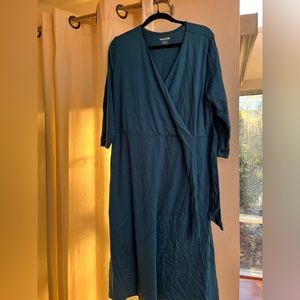 1x Wool& Ellie faux wrap dress